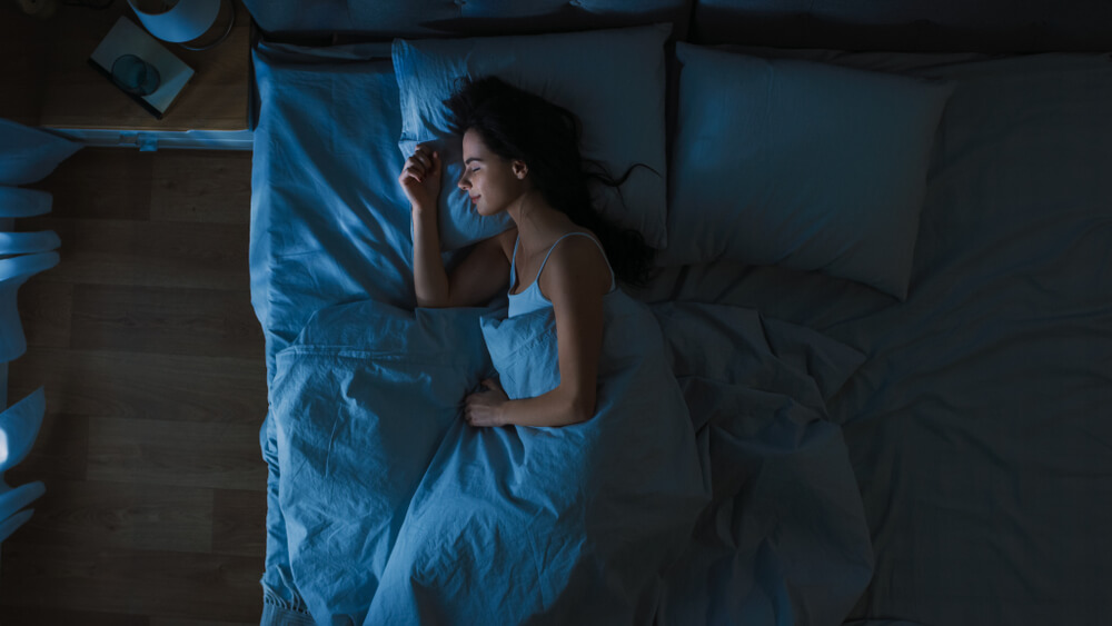 Kebiasaan Tidur yang Bisa Bantu Turunkan Berat Badan