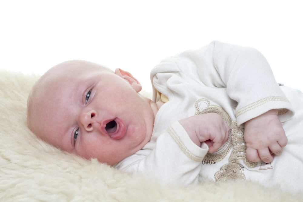 Cara Paling Efektif untuk Mengobati Batuk pada Bayi 