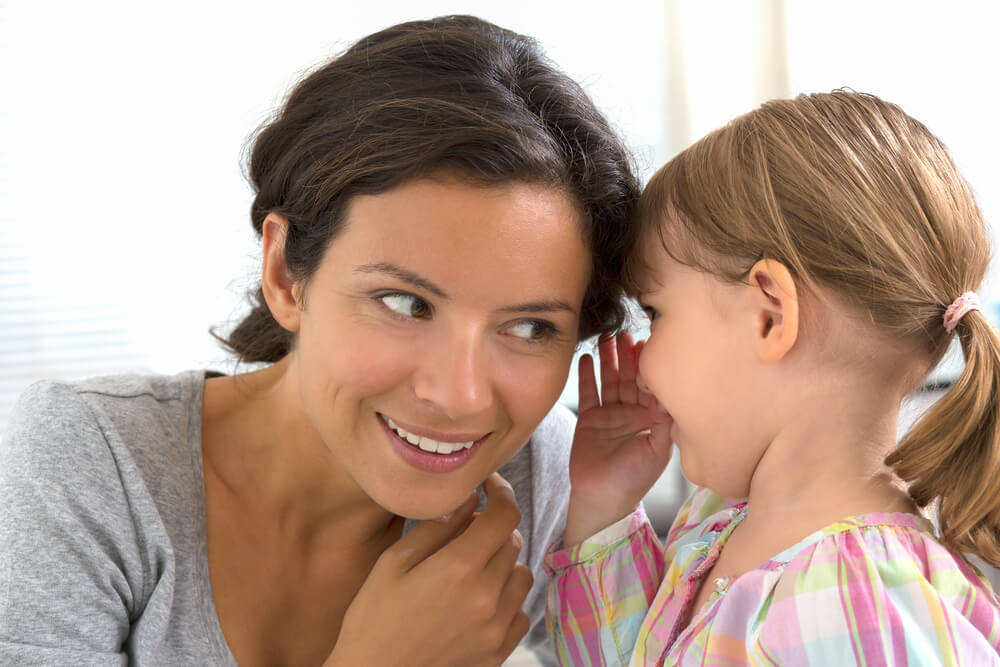Manfaat dan Cara Jadi Pendengar yang Baik Bagi Anak