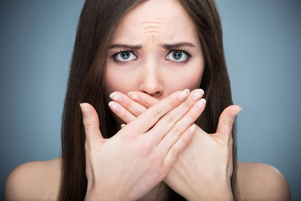 Penyebab Bau Mulut dan Cara Mengatasinya