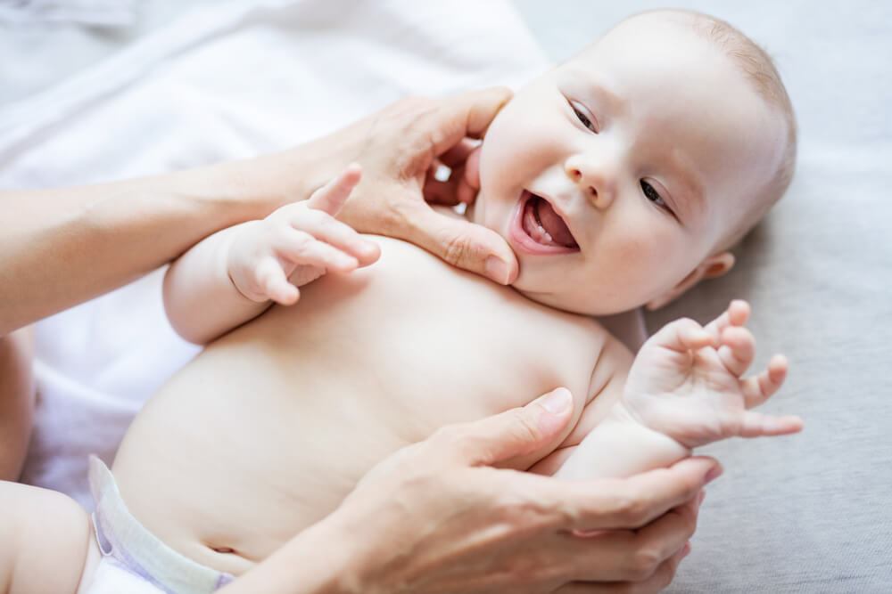 Jadwal Pertumbuhan Gigi Susu pada Bayi