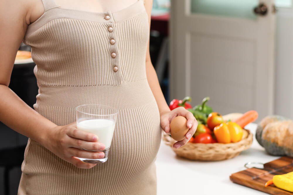 Mitos & Fakta Telur Saat Kehamilan 