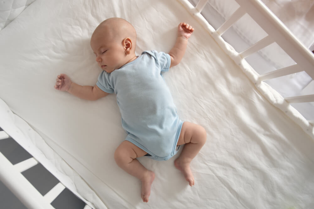Cara Atasi Regresi Tidur pada Bayi